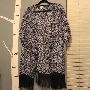 Large Lularoe Monroe Kimono